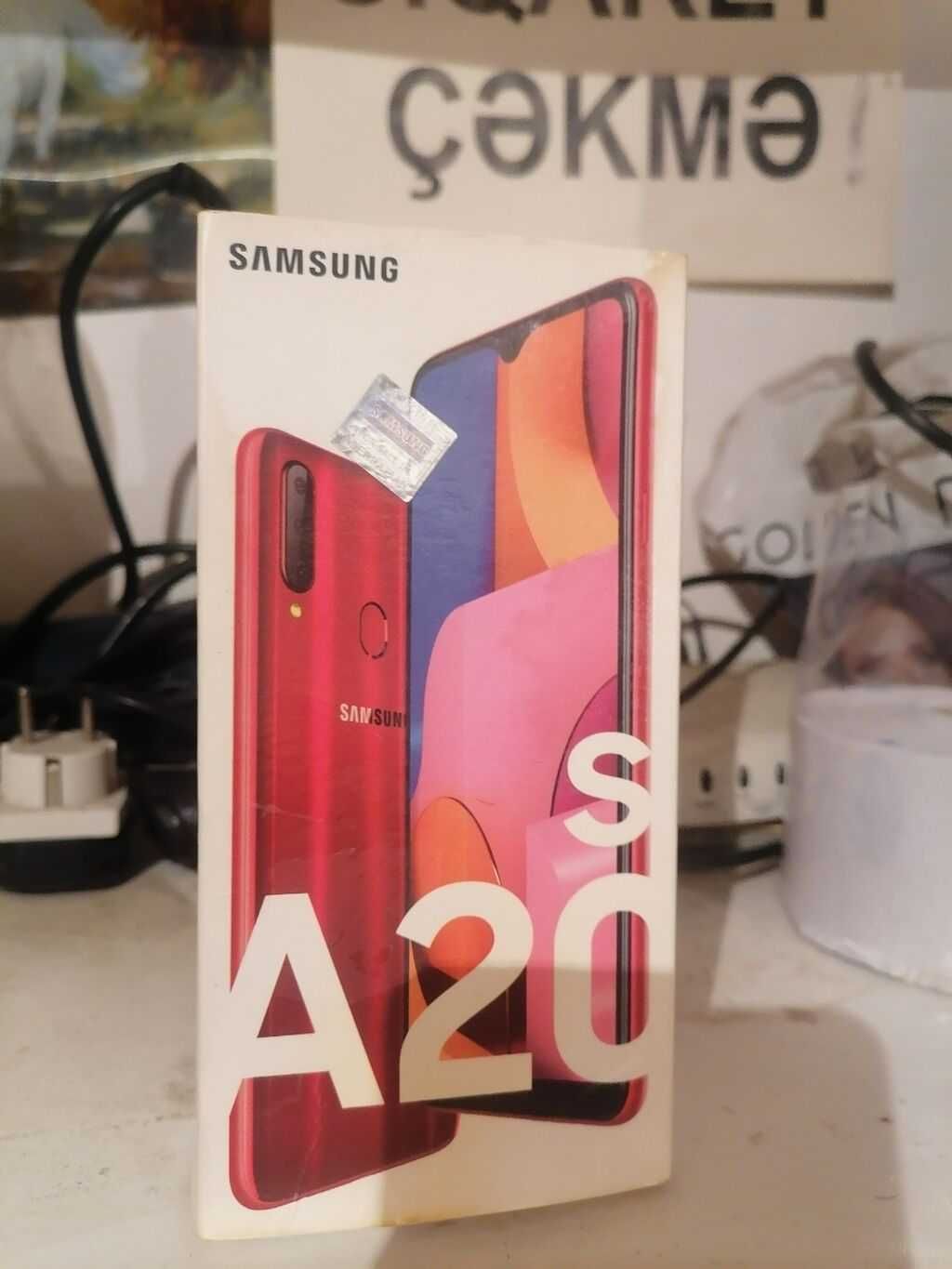 Продам телефон Samsung A20S