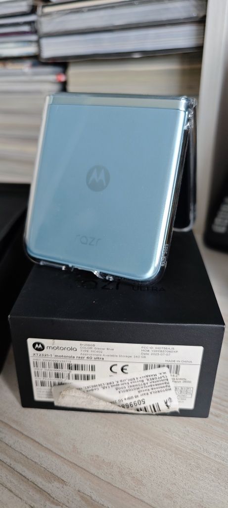 Motorola Razr Ultra 40 256GB Glacier Blue