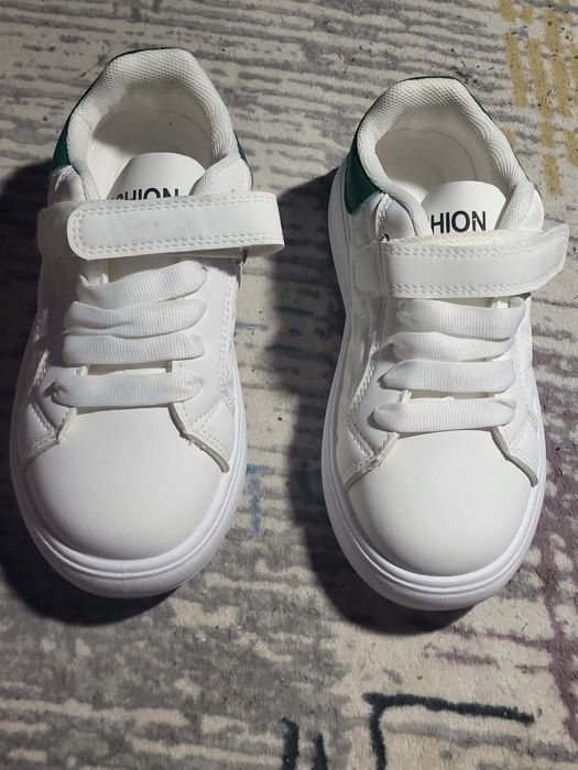 Adidasi copii marime 32