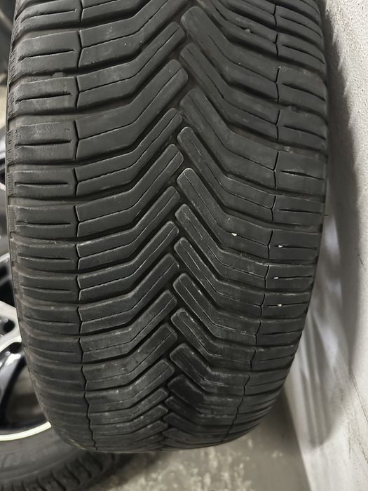 Jante 18 originale Peugeot 3008 5008 cu anv.iarna 225/55/18