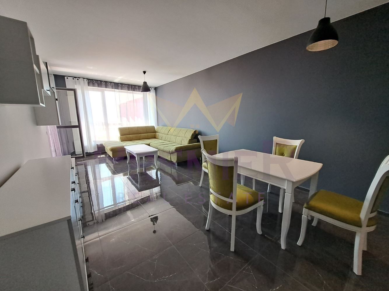 3-стаен в Варна-Виница площ 115 цена 800