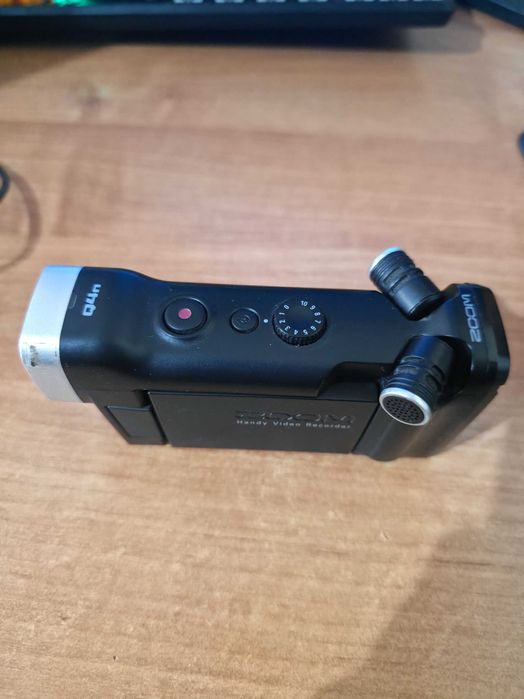 Портативный рекордер Zoom Q4n с X/Y микрофонами, хорошее состояние