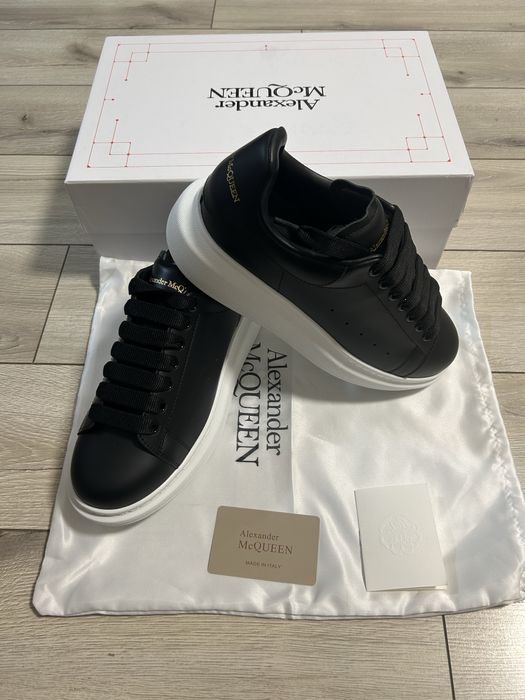 Alexander McQueen nr.40