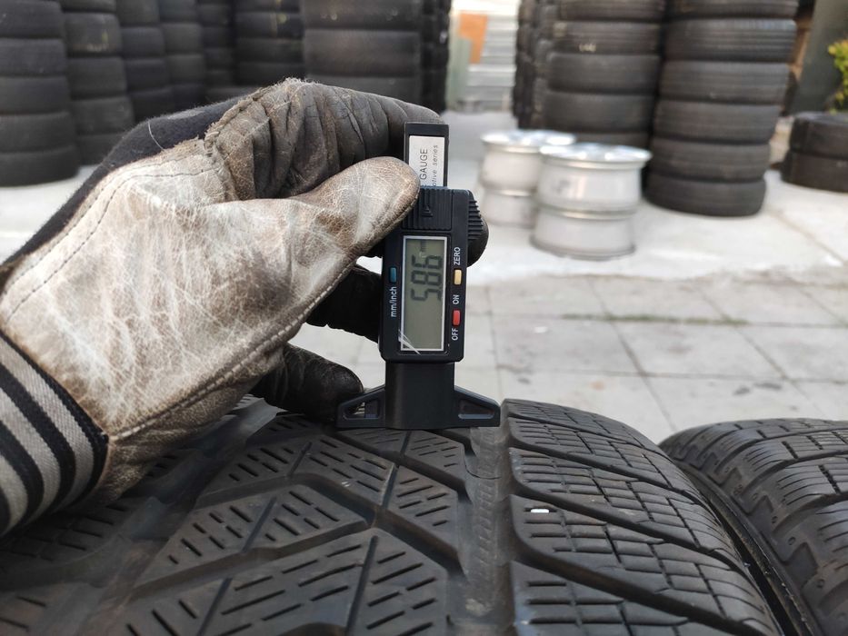 2бр Зимни Гуми 255 45 21 - Pirelli - DOT 2021