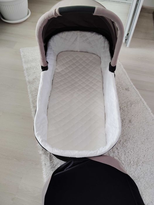 Кош за кола за новородено/Бебешки кош Chipolino Elite 3в1