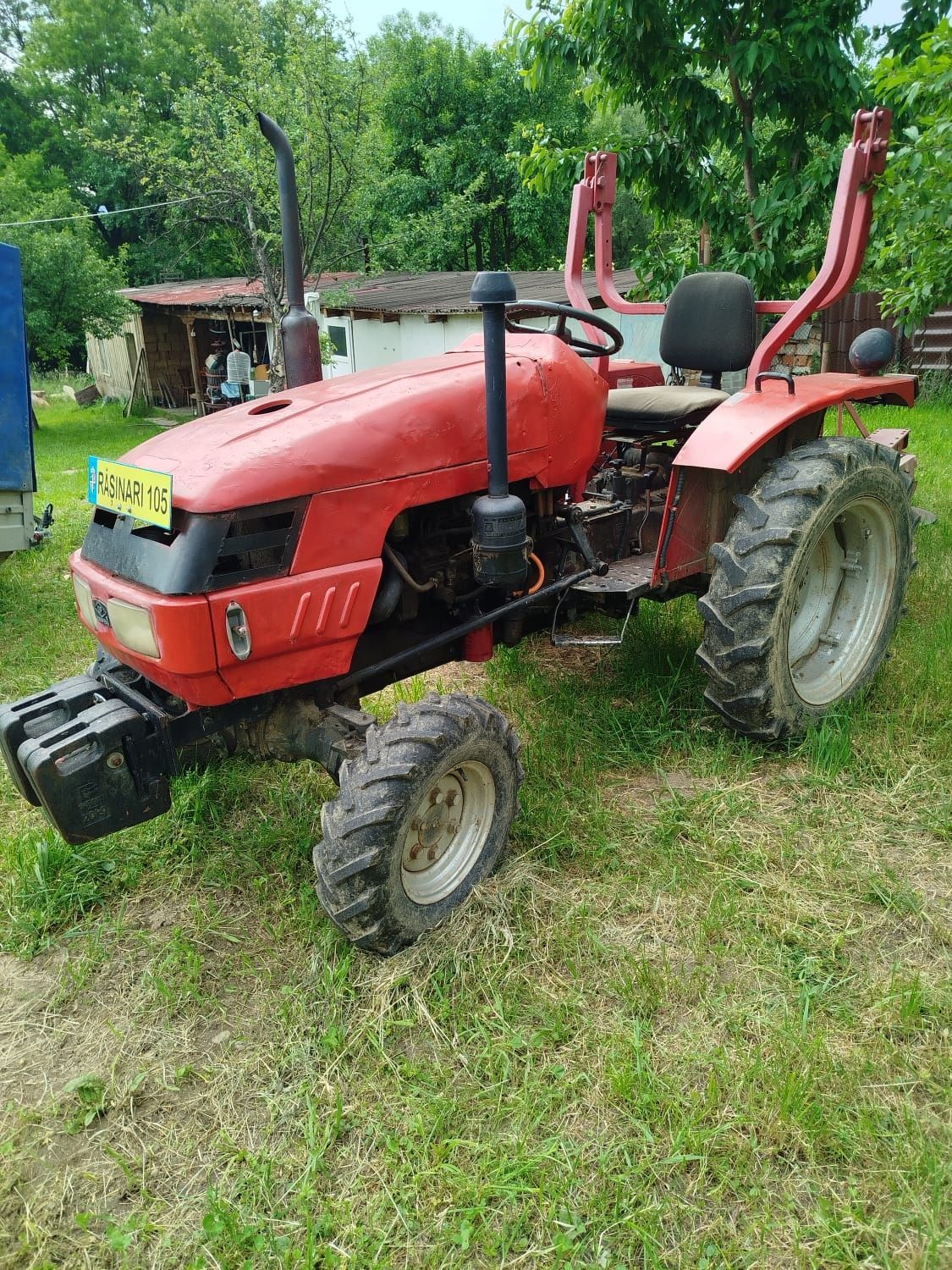 Vând tractor DongFeng