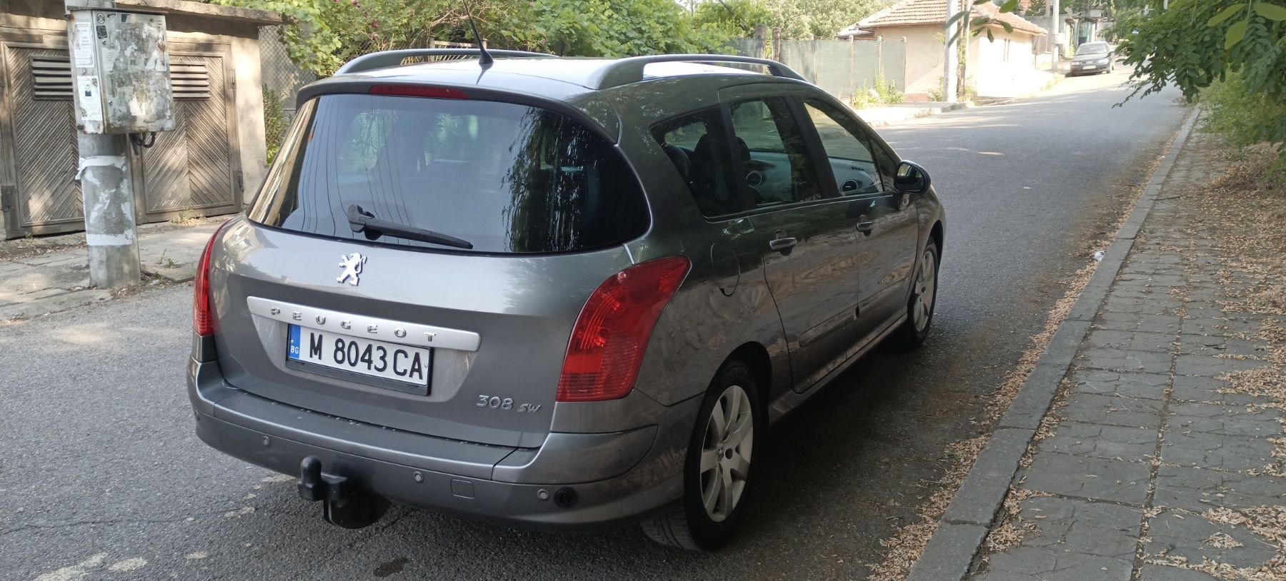 Peugeot 308 SW тъмно сив металик