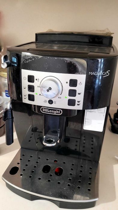 Кофемашина delonghi