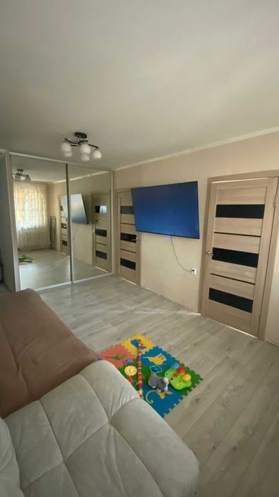 Продам 3х комн квартиру на 4 этаже