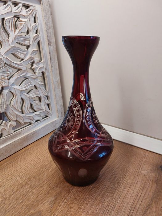 Vaza cristal rubiniu.