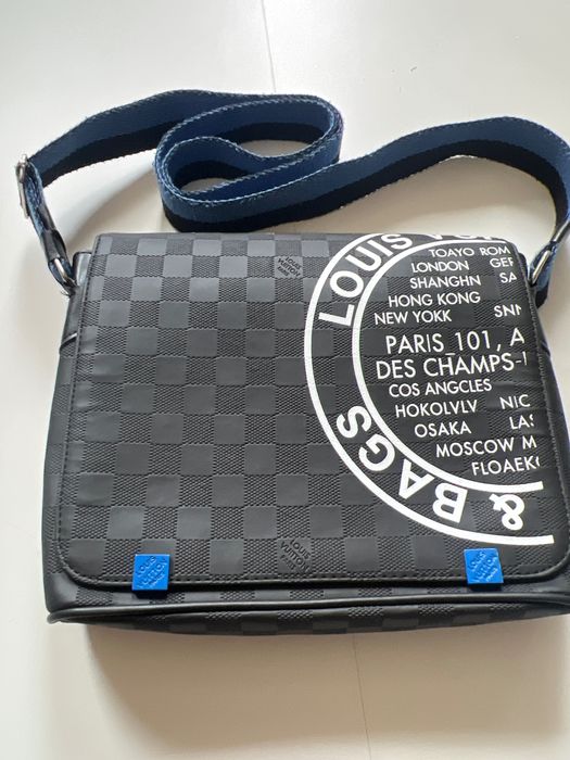 Чанта Guess диагонална