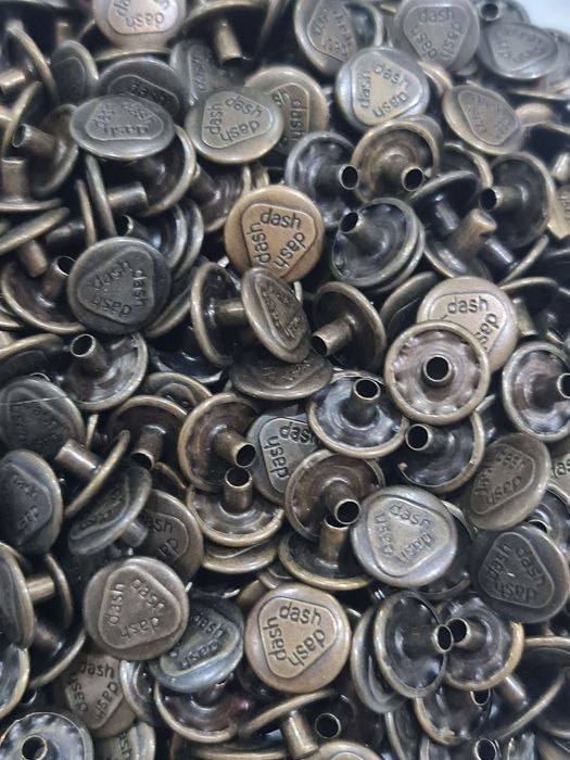 Vând capse croitorie și marochinarie