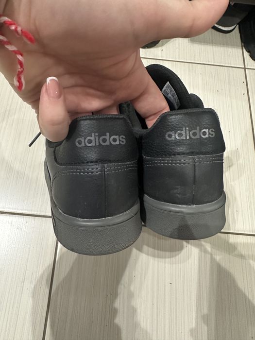 Маратонки Адидас 38