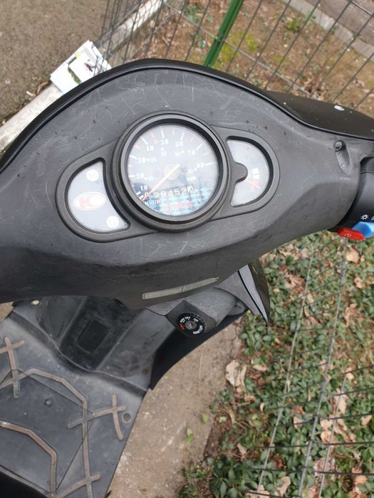 Scuter Kymco, benzina, 49cm perfect pt livrari, inmatriculat, asigurat