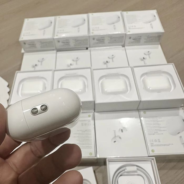 Airpods pro 2.