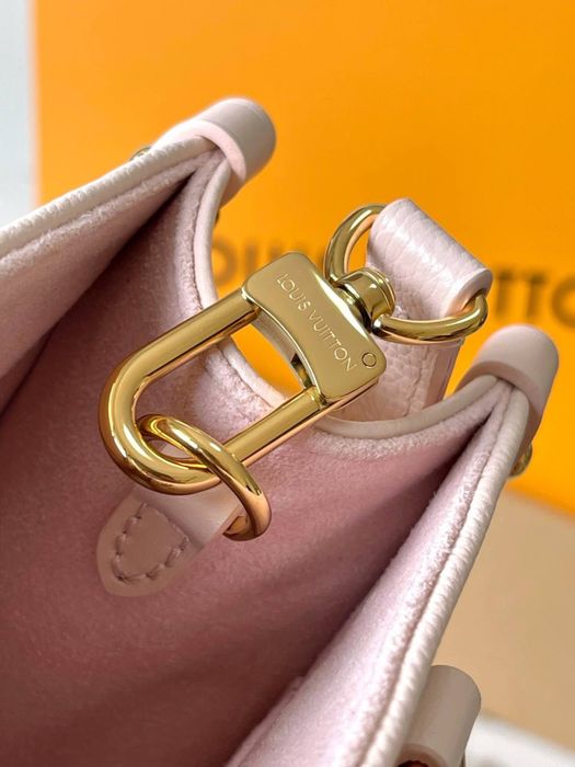 Geanta Louis Vuitton OnTheGo