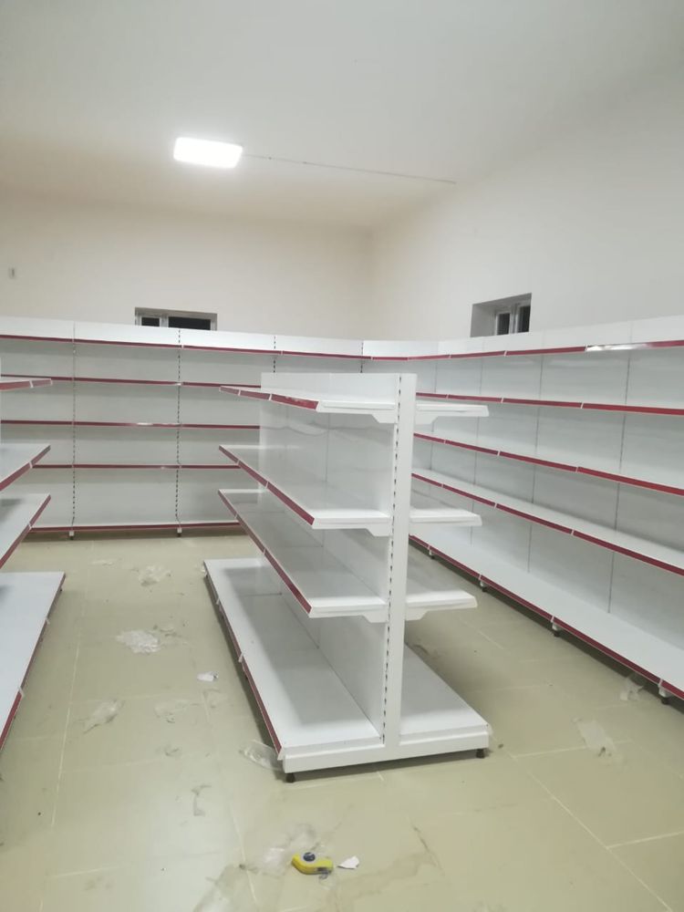 Торговые оборудование для магазинов и супермаркетов. Стеллажи полки