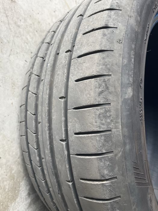 Dunlop 245/45/17 лятна