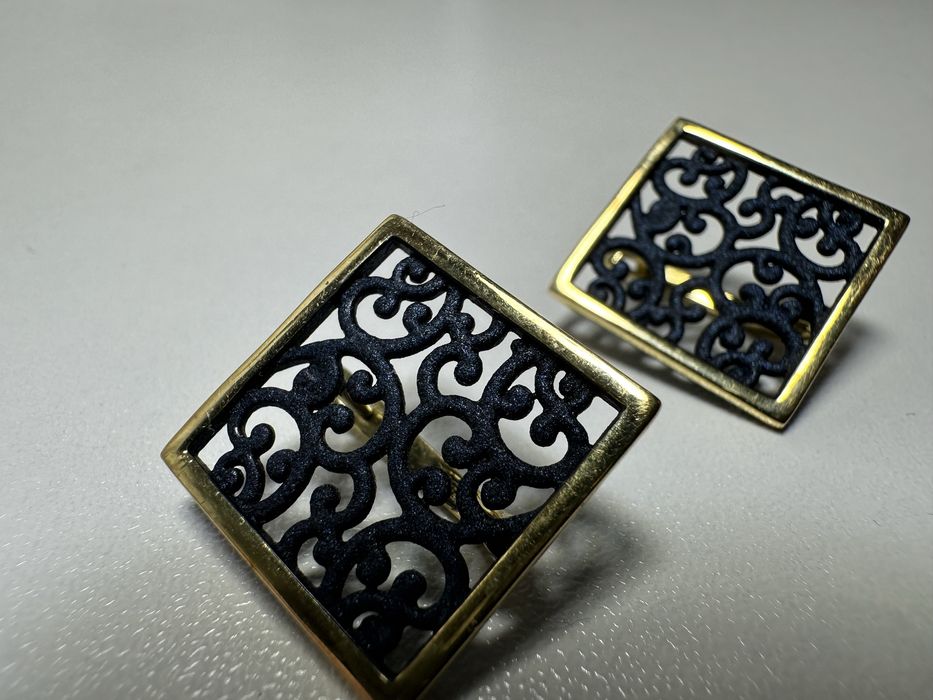 Сребърни обеци с позлата