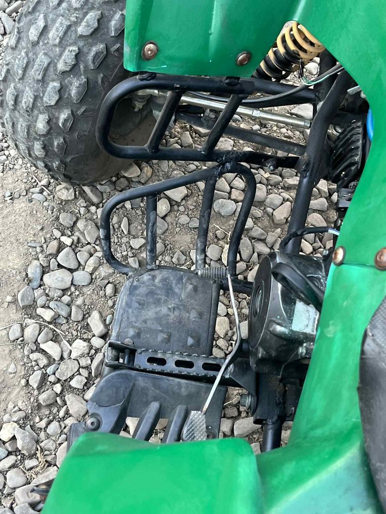 Vând atv 125 cc defect