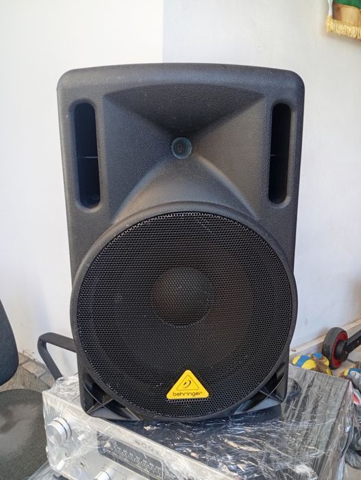 Професионална колона BEHRINGER B-210 с Bluetooth