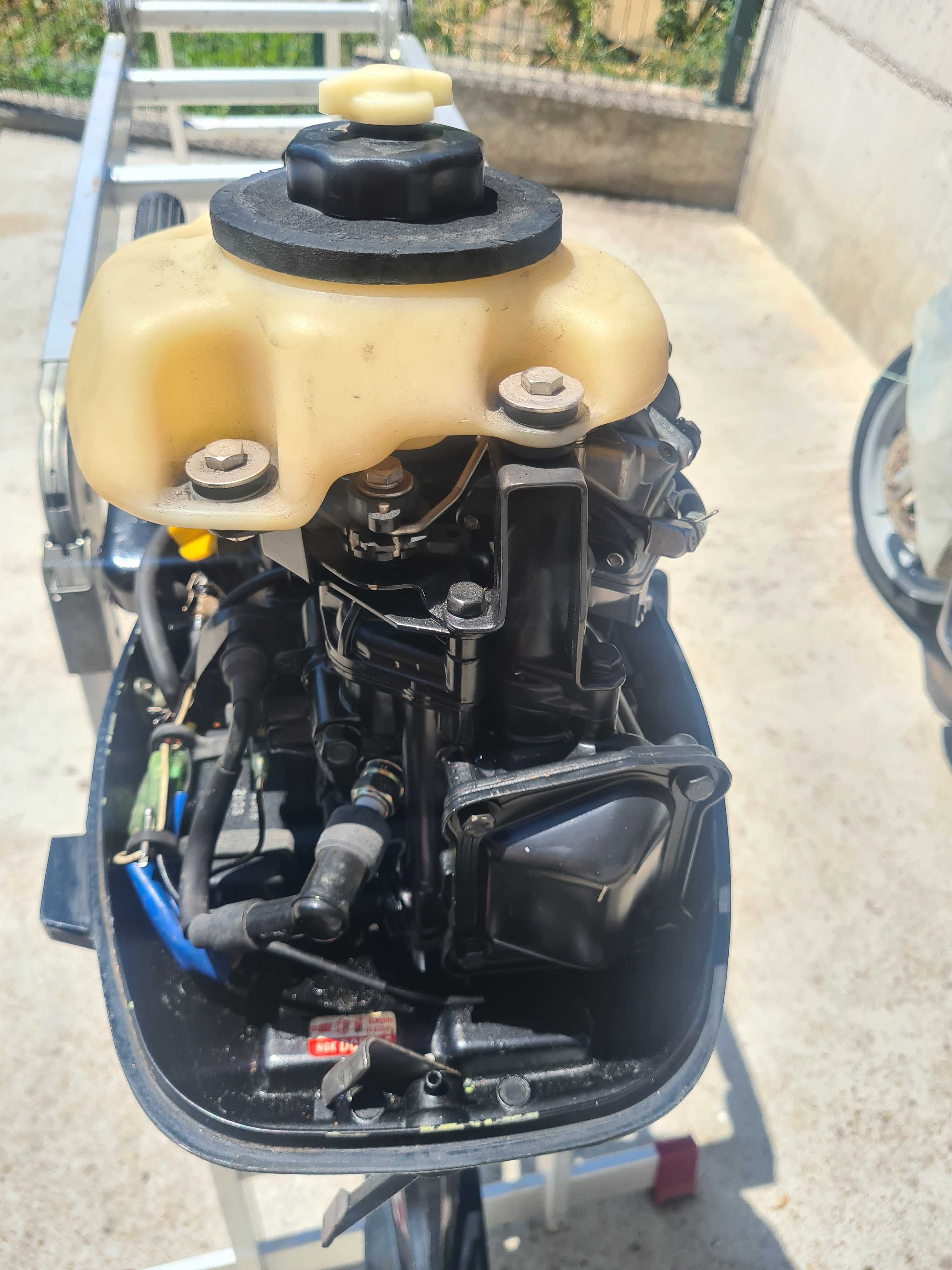 Извънбордов двигател маринер 4hp 4тактов