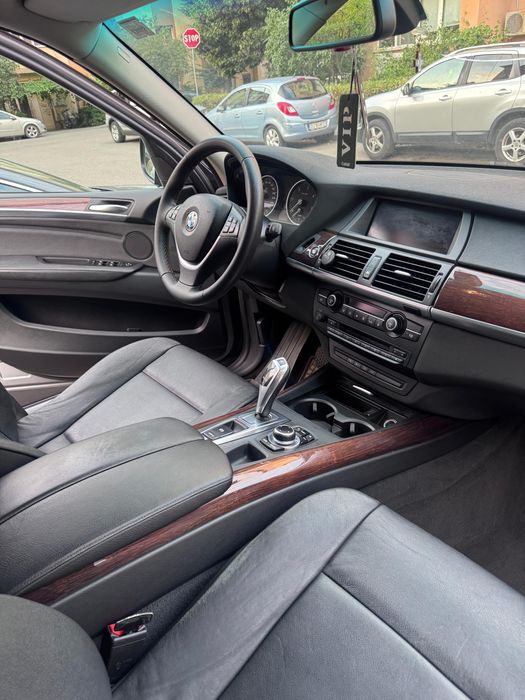 BMW X5 E70 2011 3.0d 245 cai