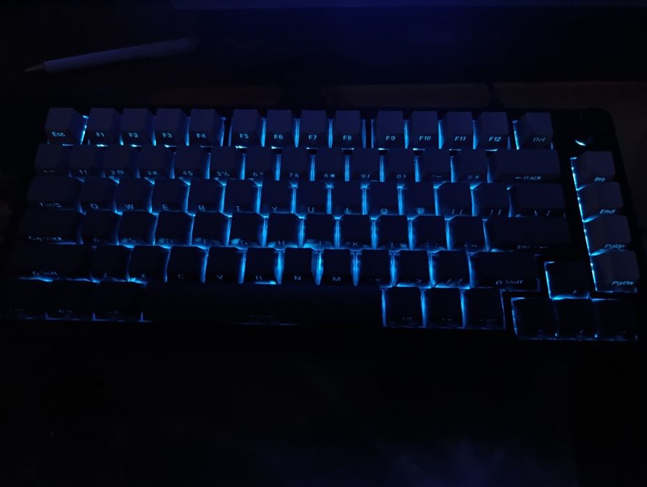 Продам Механическая клавиатура Magegee STAR75