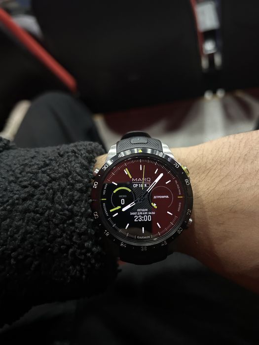 Смарт-часы Garmin MARQ Athlete Gen 2 серебристый-черный