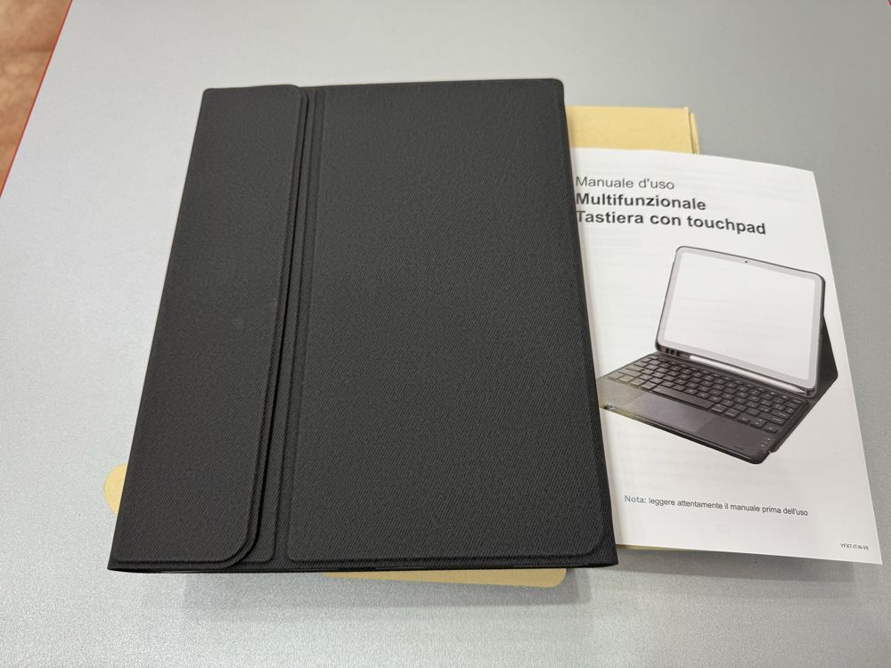 Husa cu tastatura wireless pentru Ipad Pro 11, noua la cutie