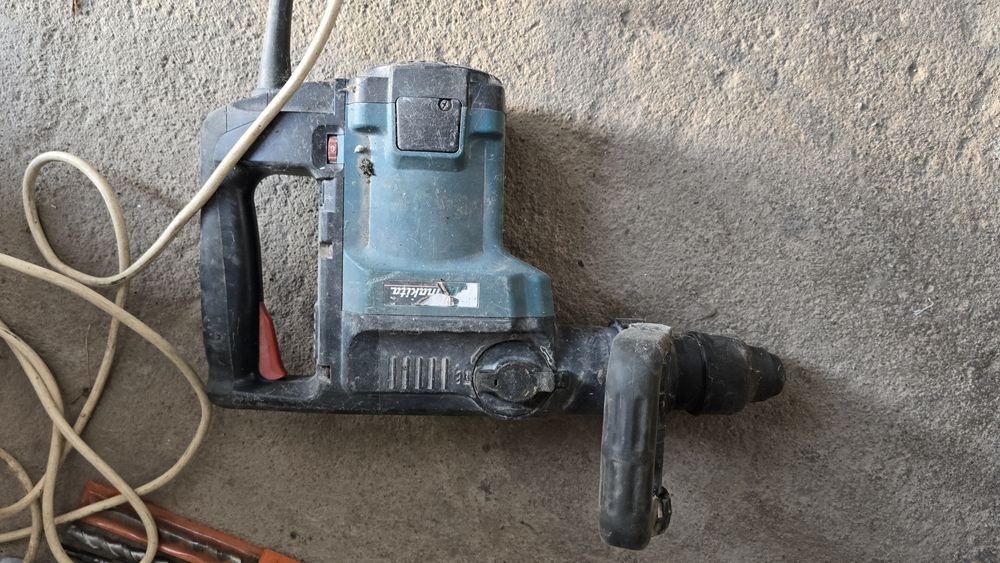 Ciocan rotopercutor Makita hr4500c