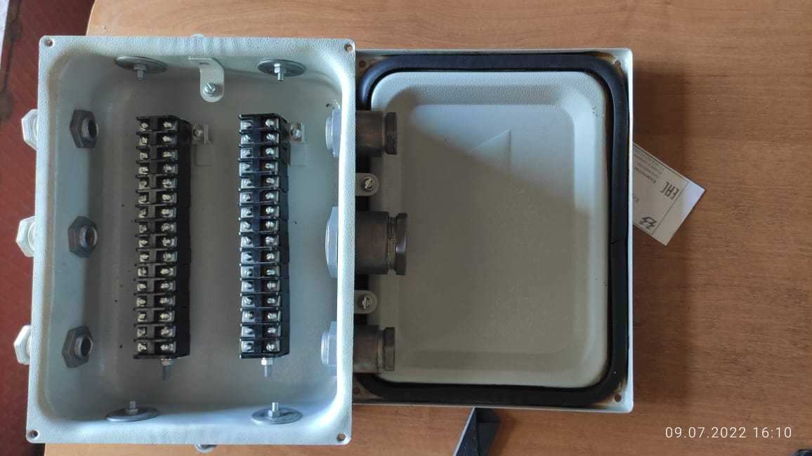 Коробка с зажимами наборными и сальниками КЗНС 32
