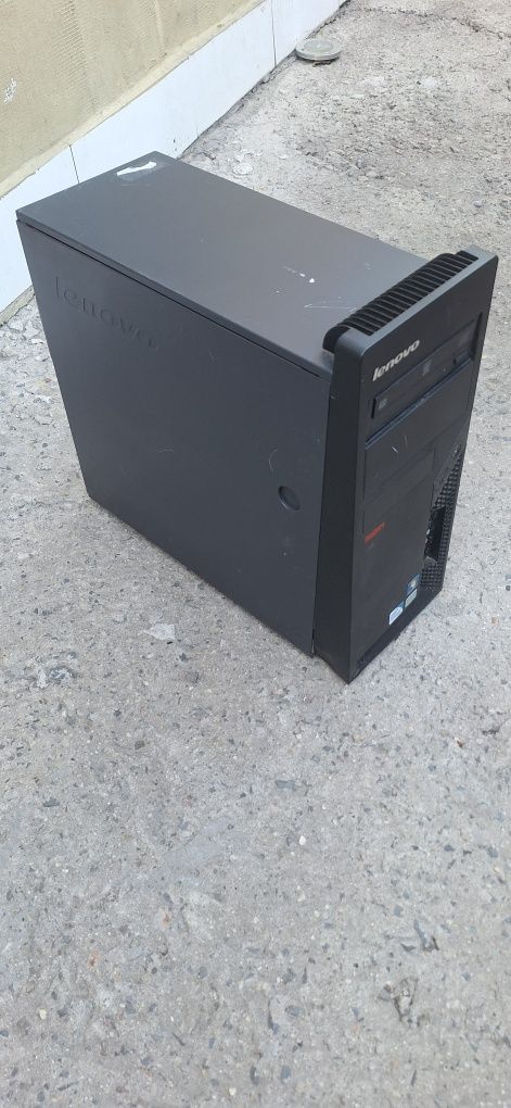Компютър Lenovoo