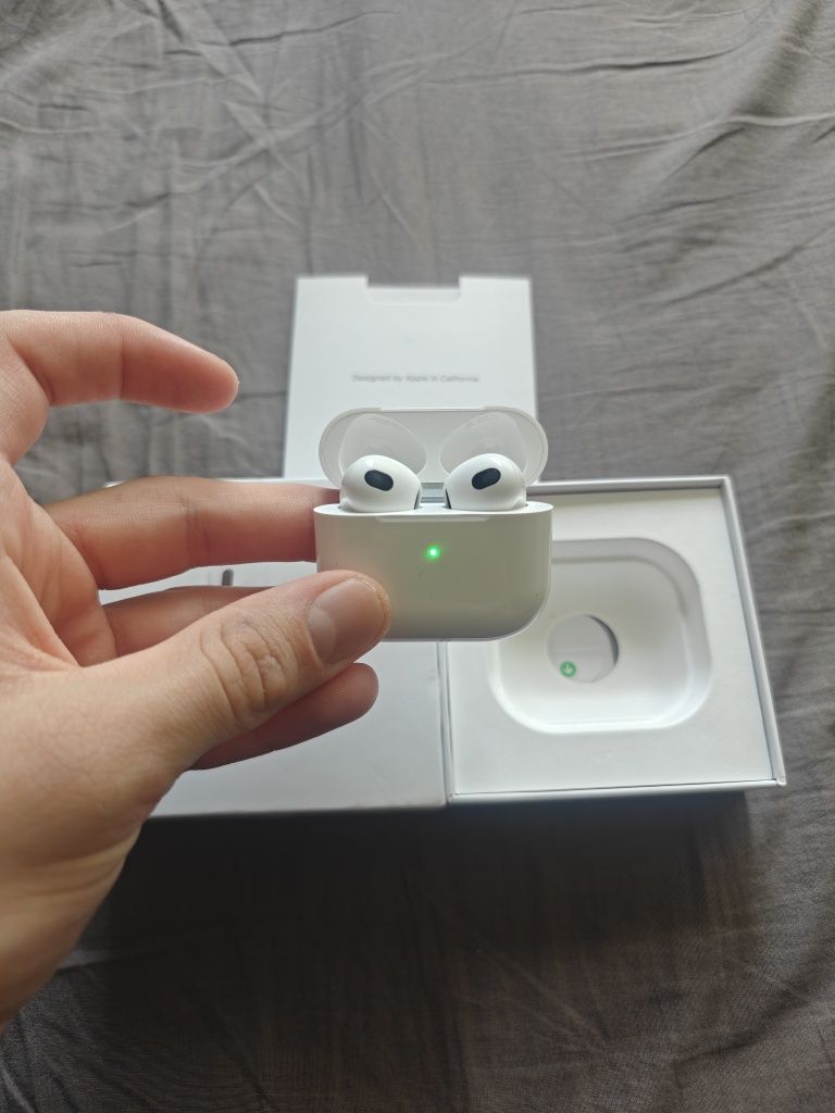 Apple Airpods 3-то поколение
