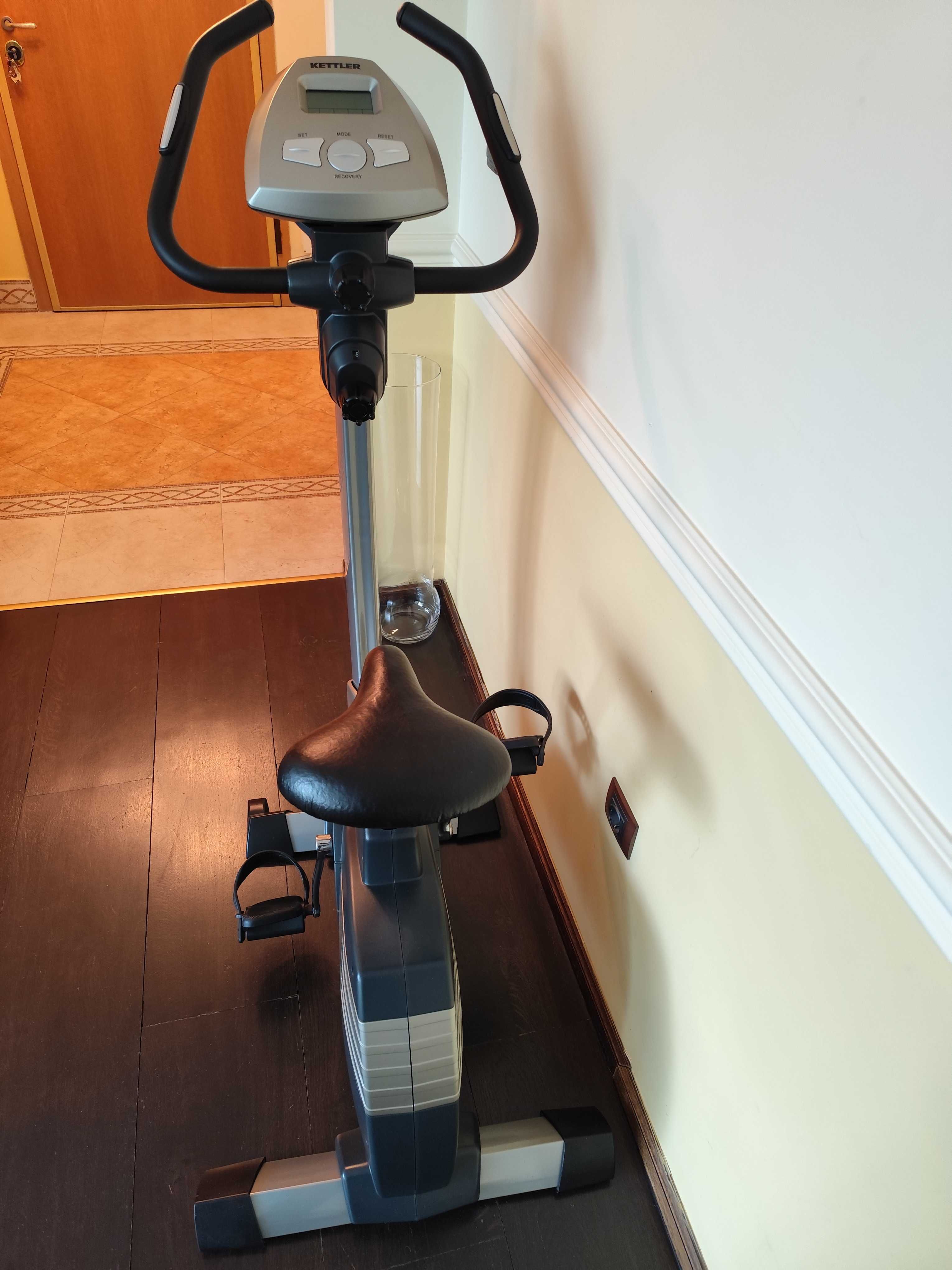 Продавам велоергометър Kettler Paso 107