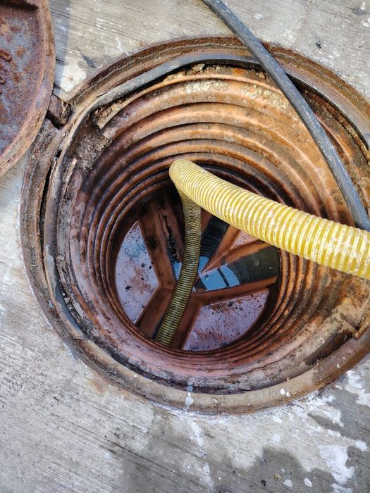 Desfundări canalizări non-stop!