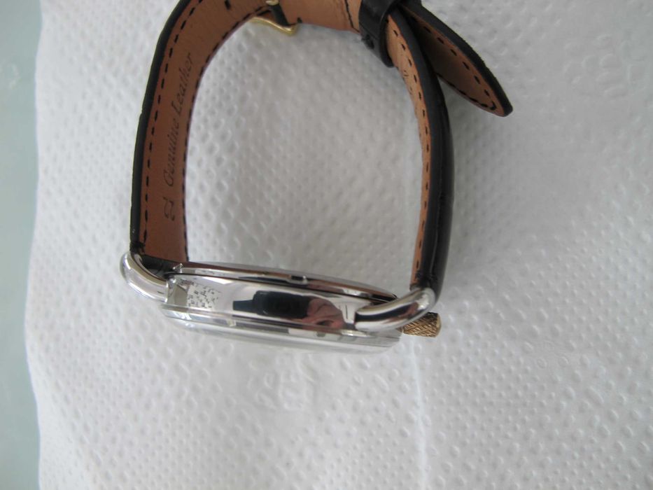 Urech Skeleton , mecanism ETA Unitas 6497 , nu Rolex , Breitling .