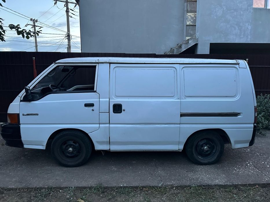 Mitsubishi L300 2.5 Diesel 1995 – raritate, funcționează impecabil