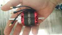 Motor brushless navomodel viteza 4250 800 kv ax de 5 perfect adaptabil