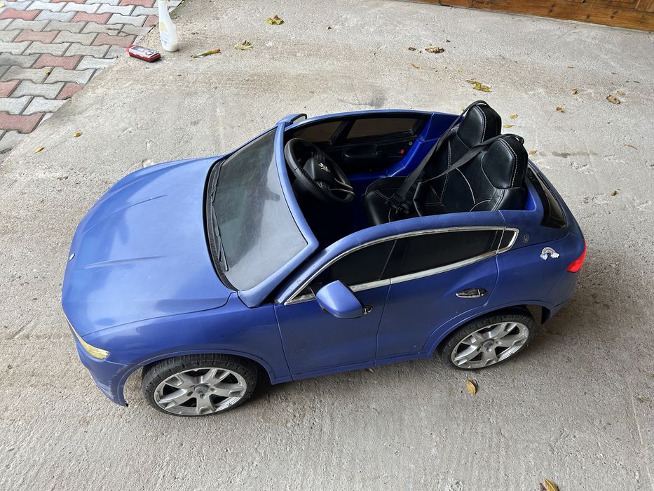 Masinuta electrica copii