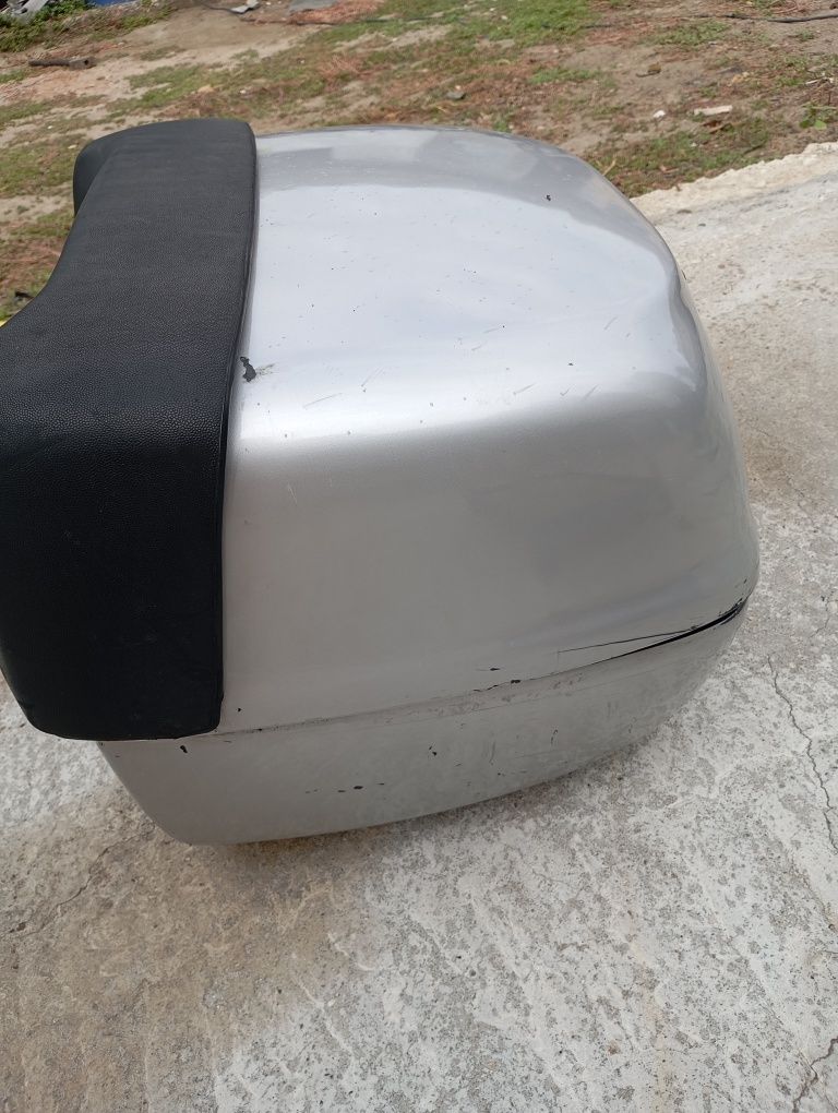Куфар Piaggio X9