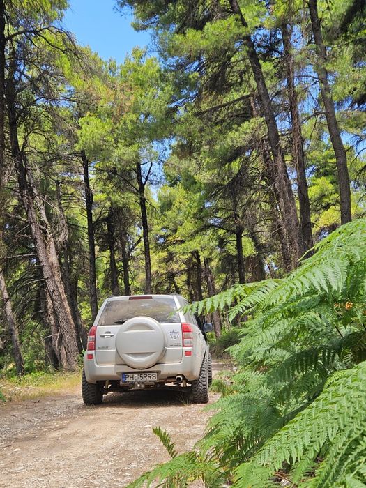 Suzuki Grand Vitara 2 model deosebit overlanding