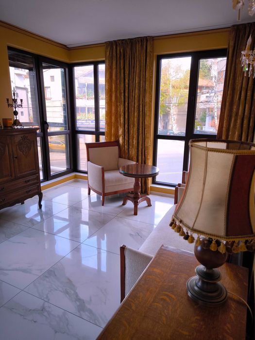 Дава се под наем Тристаен апартамент в Бургас, Център - 76 кв.м за 700 € - Снимка #3