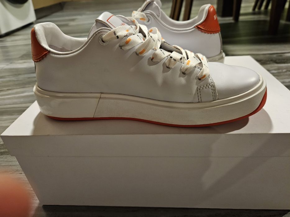 Кожени обувки на Belmein