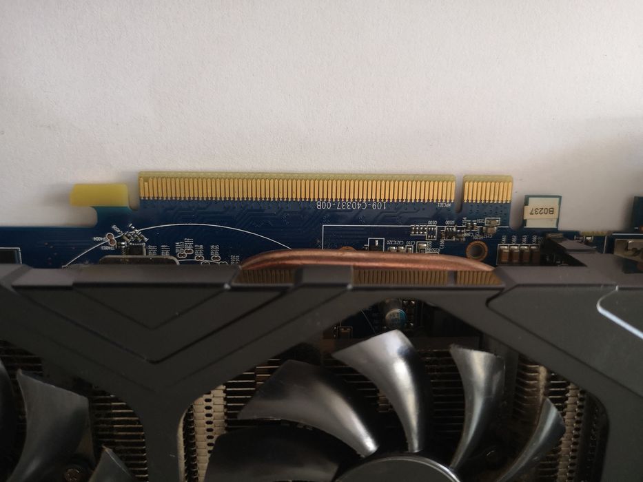 Placă video Sapphire Radeon HD 7850, 2GB GDDR5, 256-bit