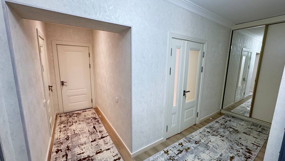 Аренда ЖК новостройка евроремонт 3 комната 78кв 1 этаж