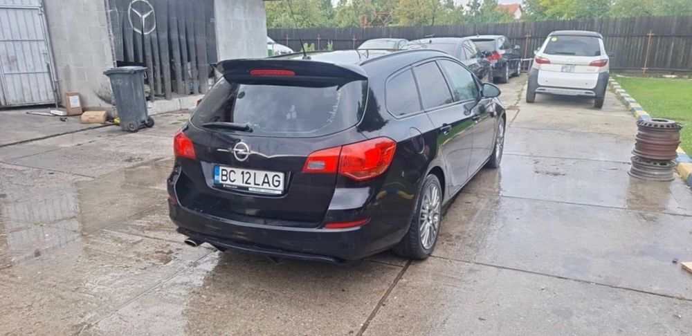 OPEL Astra J Sport Tourer 2.0 CDTI