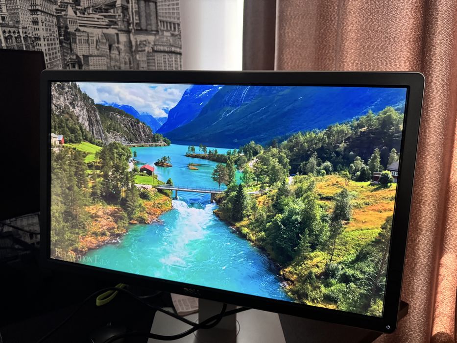 Mонитор Dell P2415Q – 24” 4K UHD (3840x2160)