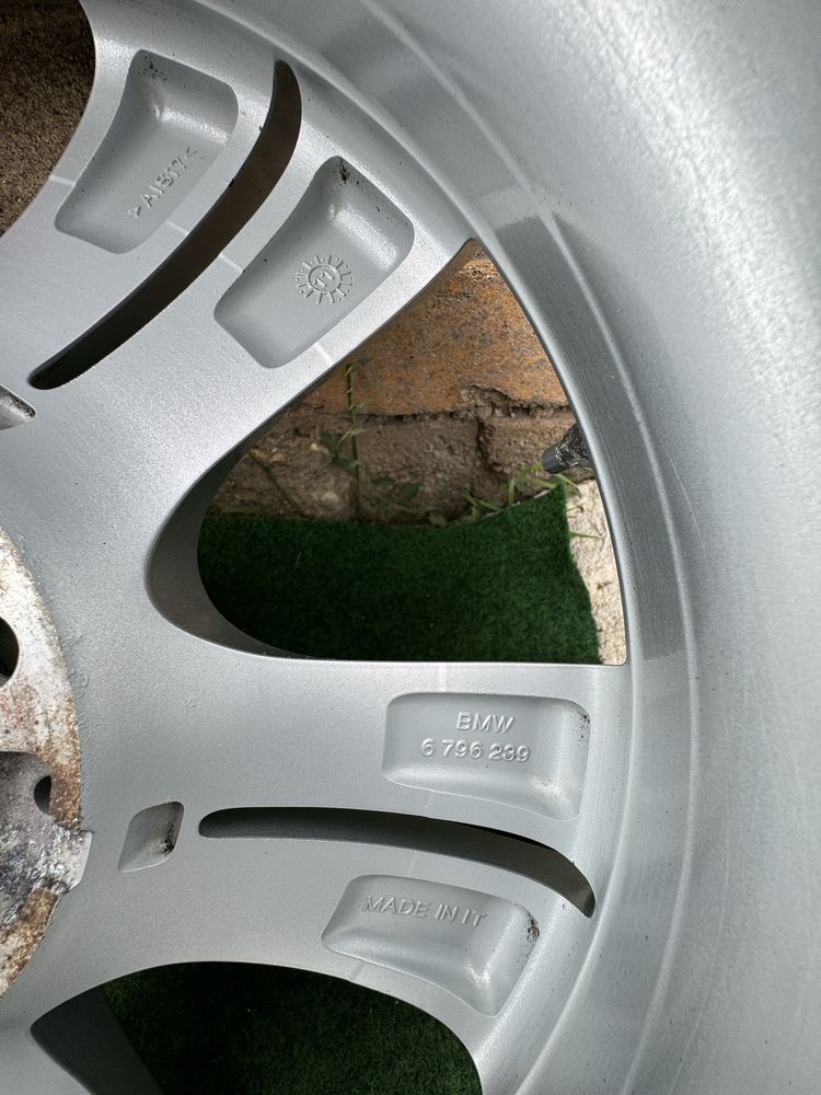 4 броя Джанти БМВ BMW Style 392 17 цола за F30 F31 F36 e90 e91 e87 e46