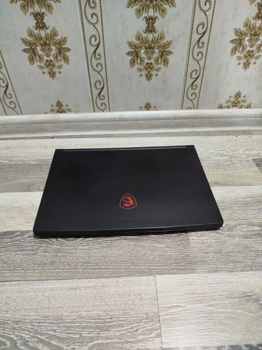 MSI  Intel Core i5-10500H NVIDIA GTX 1650 4GB